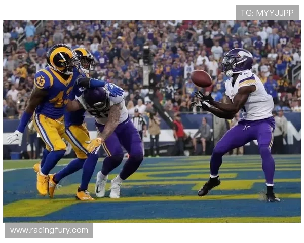 马特塔上演帽子戏法创纪录 双方激烈对攻战最终定胜负 马特塔上演帽子戏法创纪录 双方激烈对攻战最终定胜负