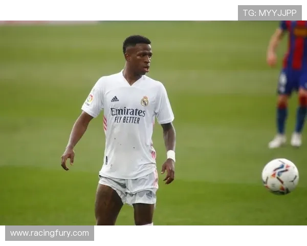 马卡：维尼修斯合同谈判目前仍处僵局，不续约将会被卖